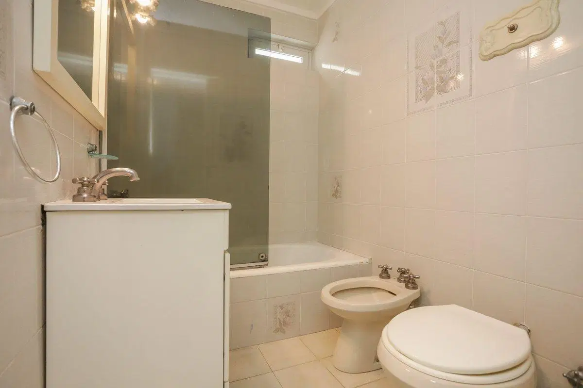 DEPARTAMENTO 3 AMBIENTES EN Floresta 2