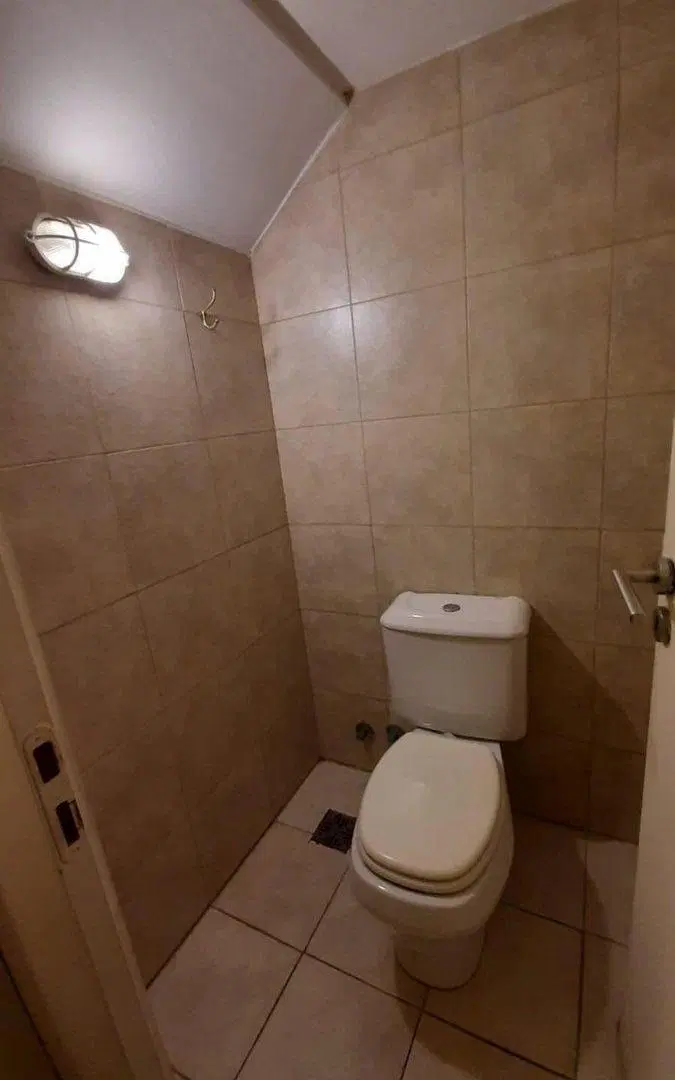 Venta local zona comercial//RECOLETA 4