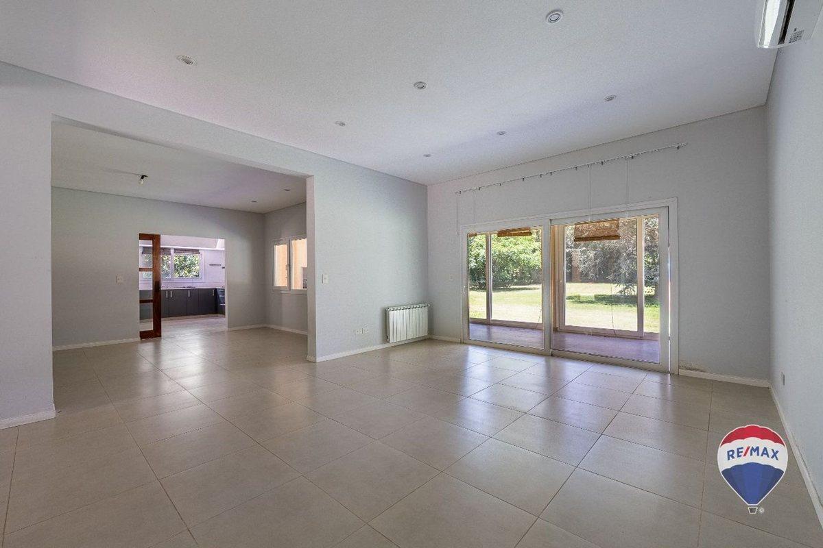 CASA 5 AMBIENTES VENTA LA CAÑADA OPEN DOORS LUJAN
