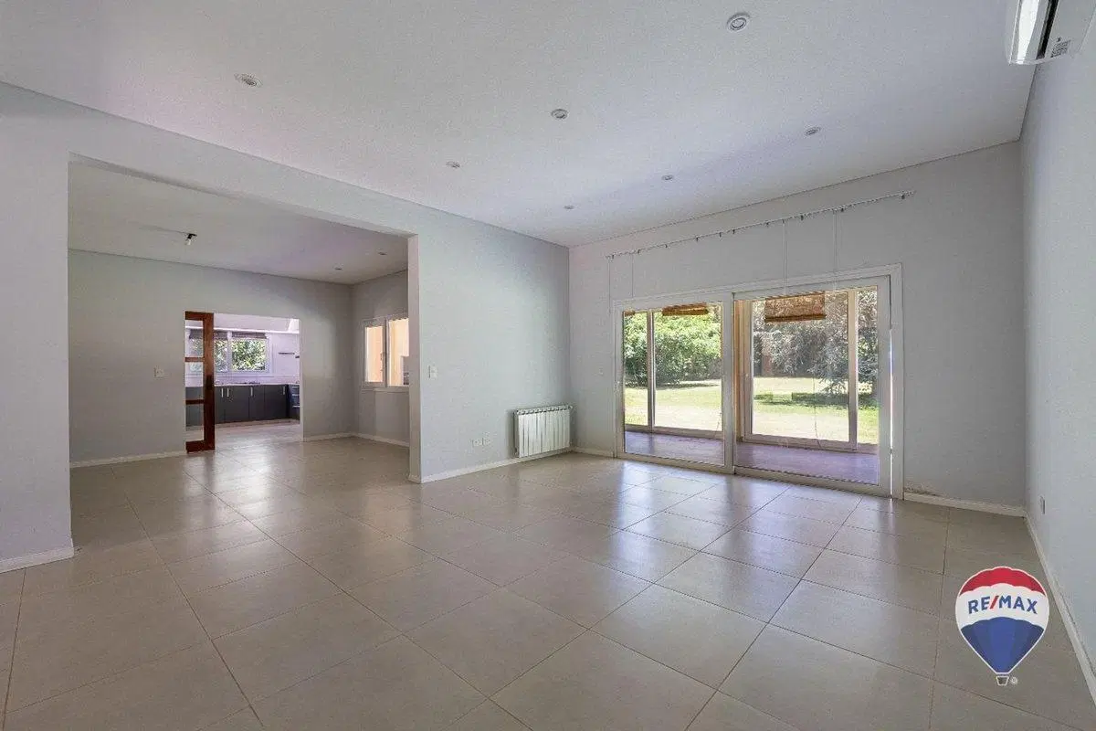 CASA 5 AMBIENTES VENTA LA CAÑADA OPEN DOORS LUJAN 2