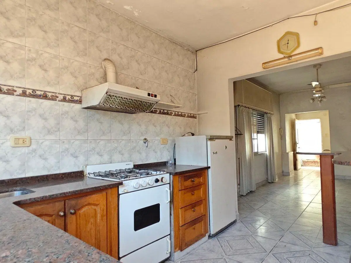 PH en Venta, tres ambientes con patio, 2