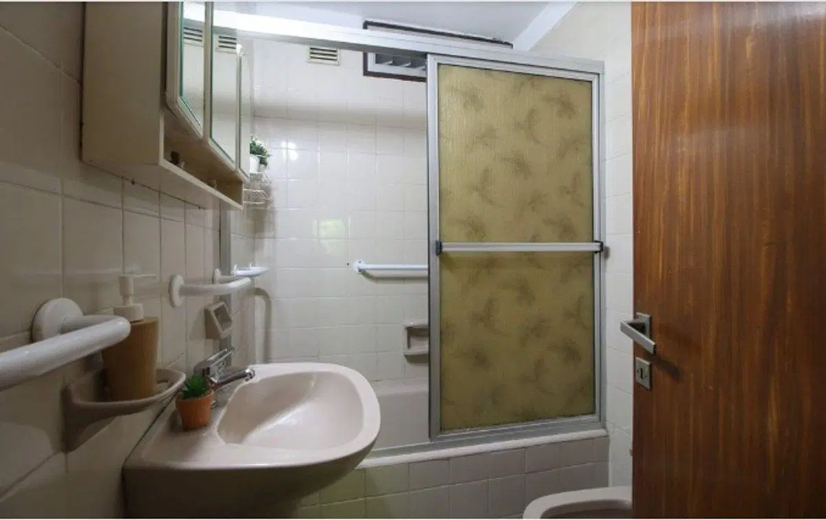 Venta cuatro ambientes con cochera al frente 5