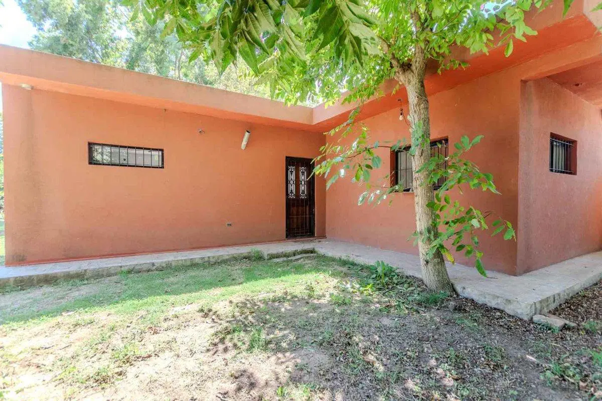 VENTA Casa 3 ambientes en  "FRANCISCO ALVAREZ" 4