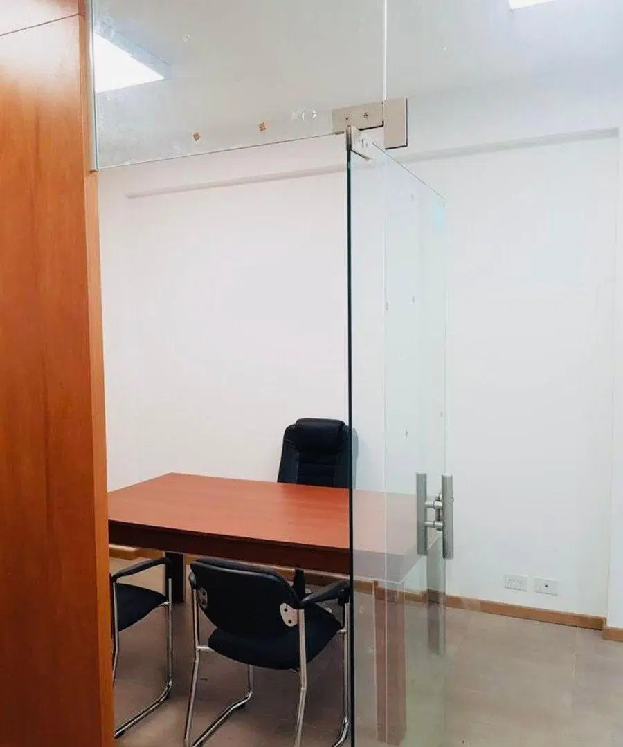 VENTA OFICINA SAN ISIDRO ZONA TRIBUNALES 2