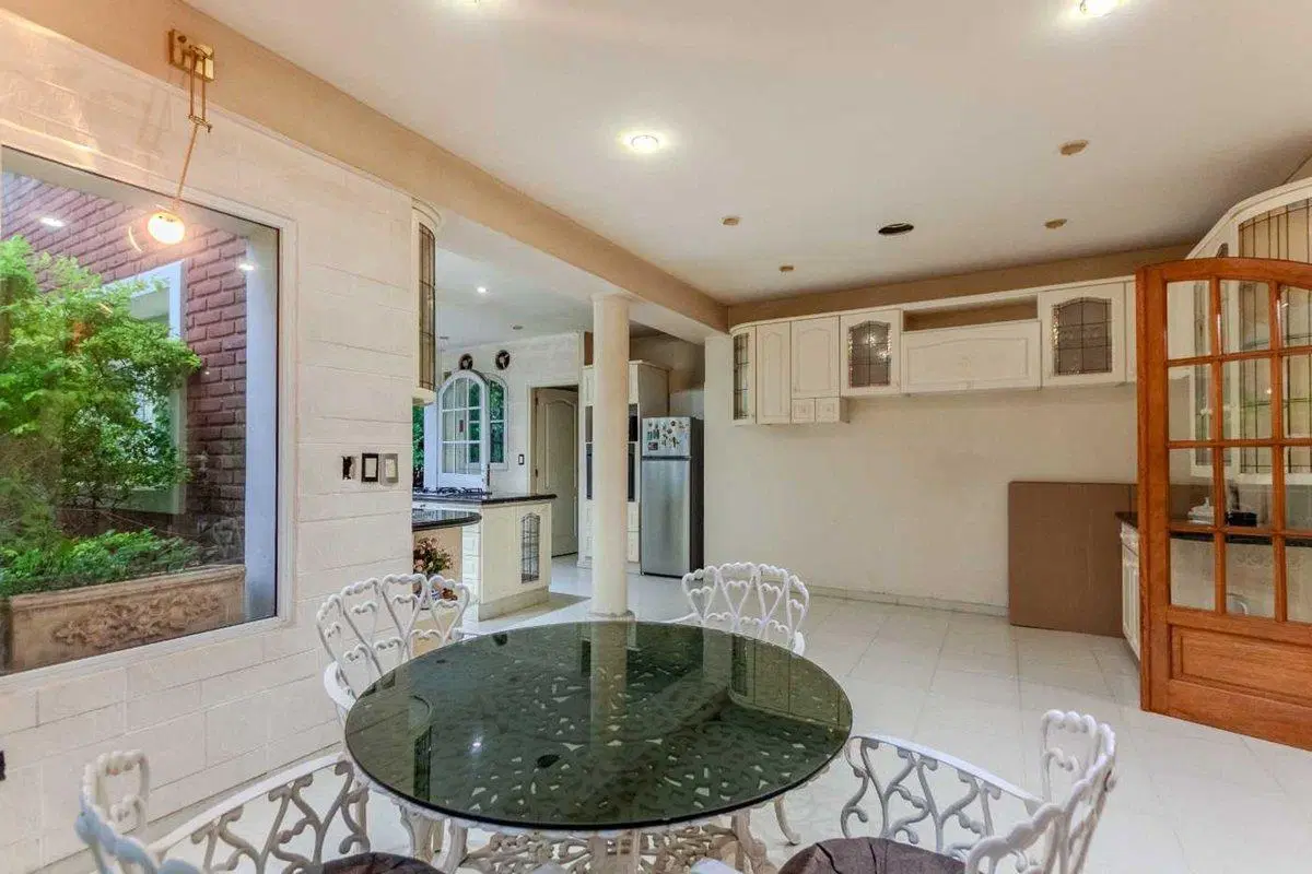 Venta Casa 5 Ambientes en "PARQUE LELOIR" 4