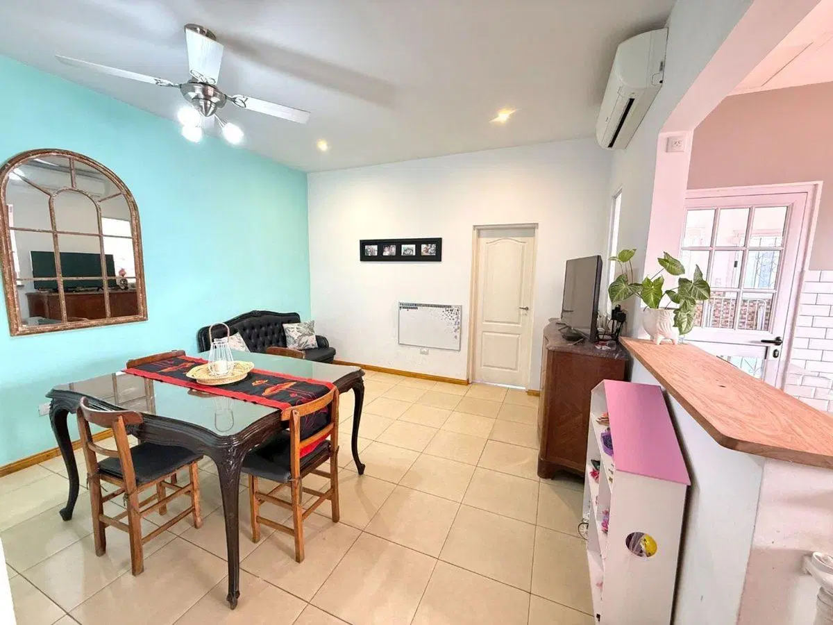 VENTA CASA DE 4 AMB CON JARDIN COCHERA EN MARTINEZ 5