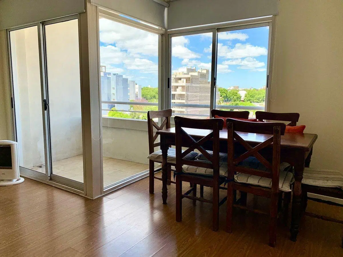 VENTA MONOAMBIENTE CON BALCON EN PARQUE CHAS 4