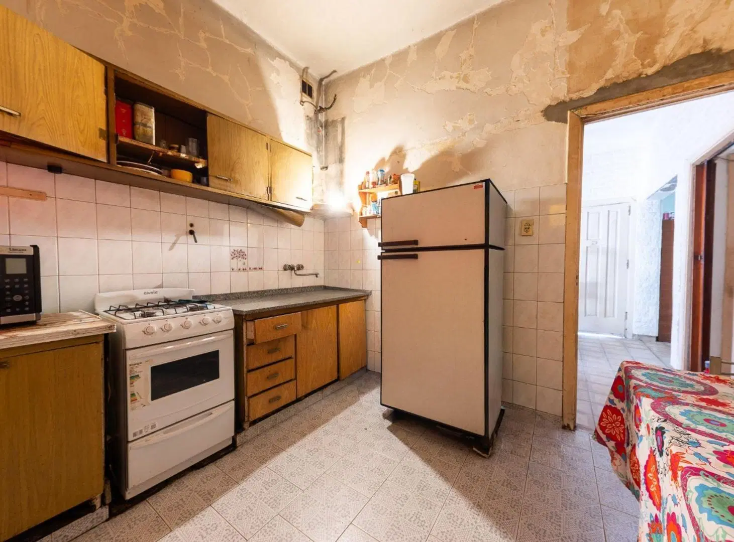 VENTA CASA 4 AMB. A REFACCIONAR. AVELLANEDA 5