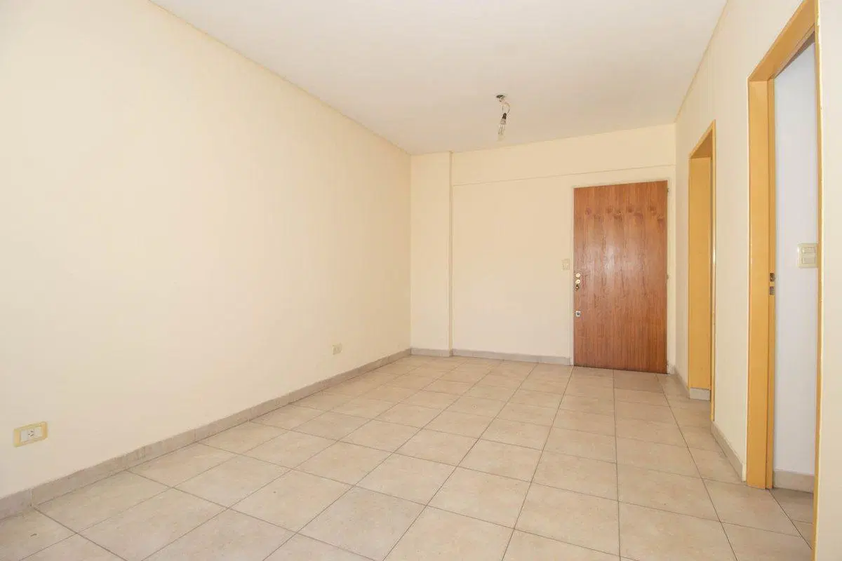 VENTA DEPARTAMENTO 3 amb. balcón y cochera. LANÚS 3