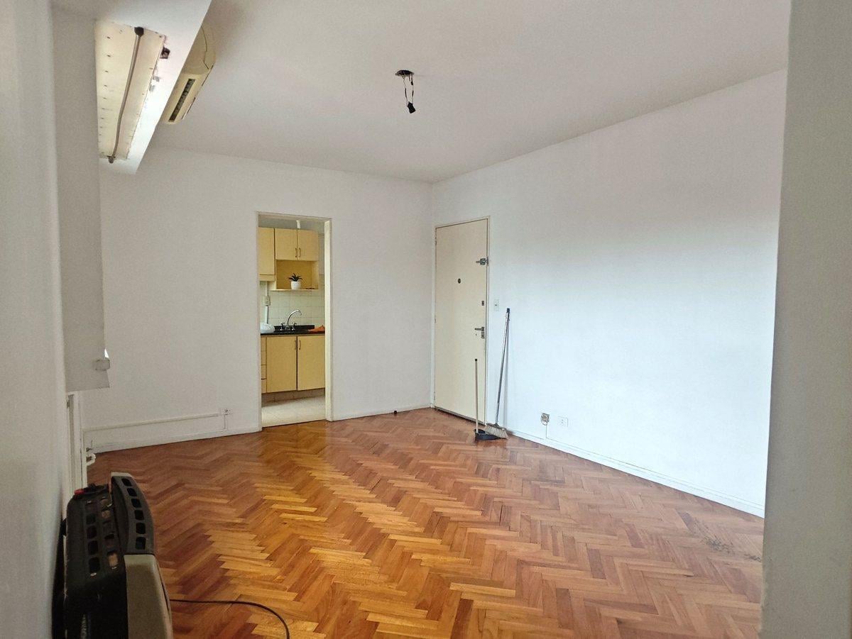 VENTA Departamento dos ambientes en Floresta