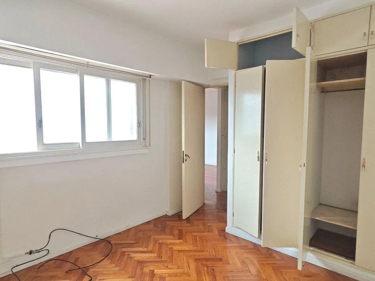 VENTA Departamento dos ambientes en Floresta 2