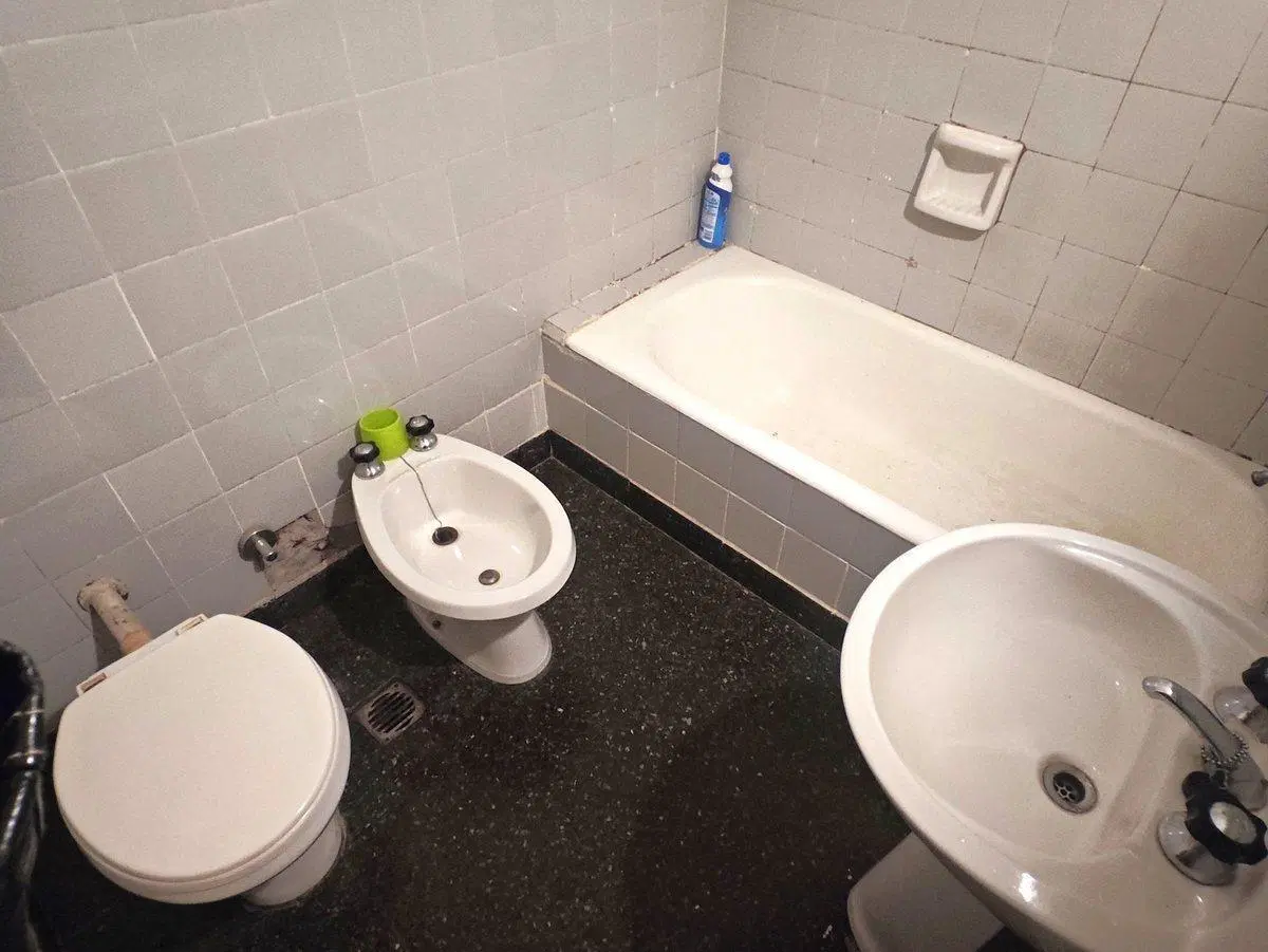 VENTA Departamento dos ambientes en Floresta 5