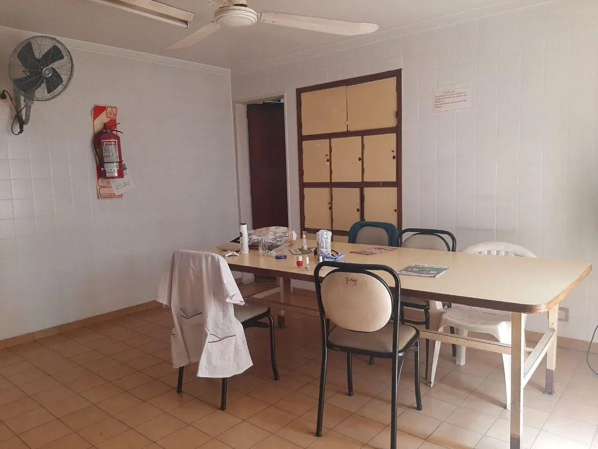 Venta oficinas muy amplias oportunidad 3