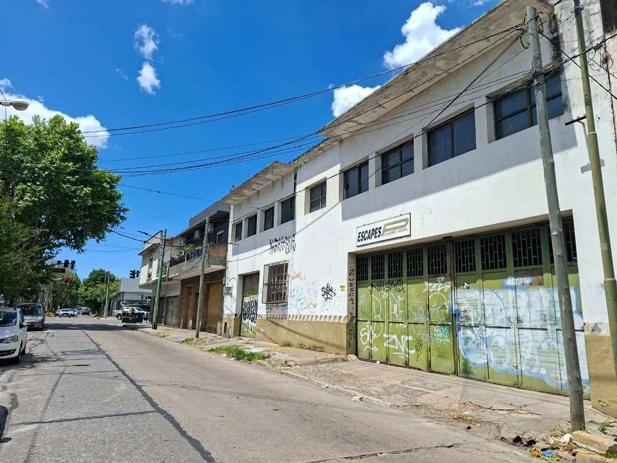 TERRENO DOBLE FRENTE VENTA BECCAR (A METROS DE AV) 4