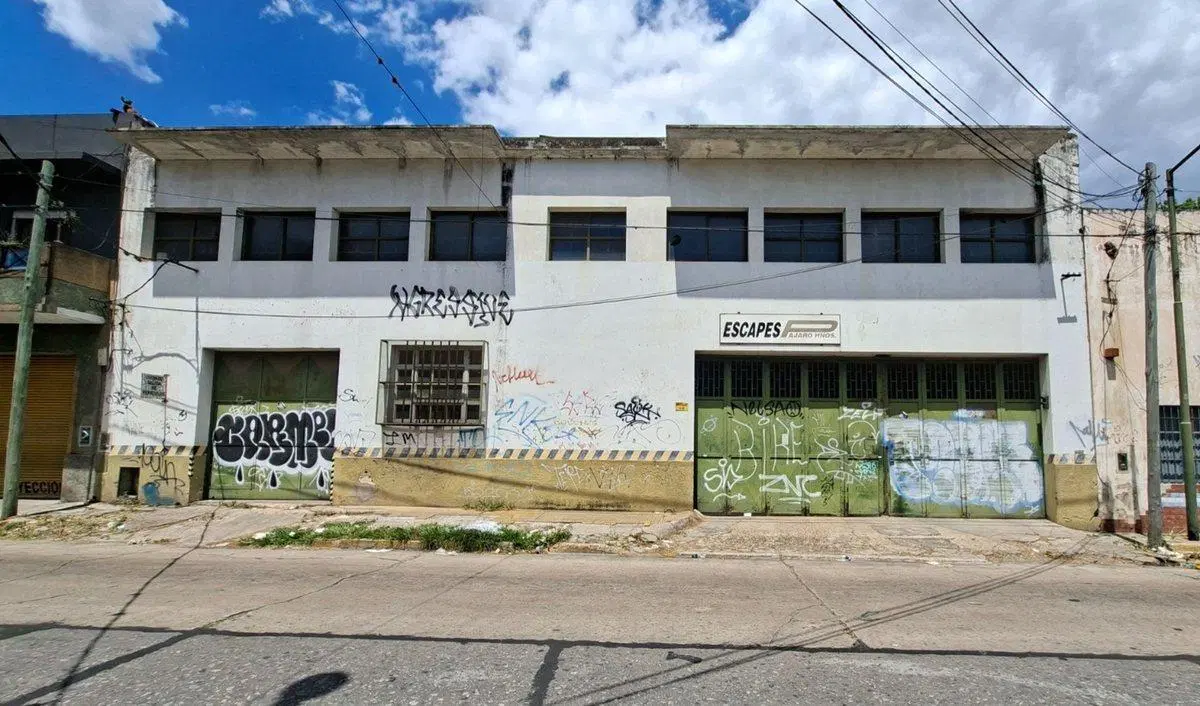 GRAN GALPON /DEPOSITO VENTA BECCAR  (METROS DE AV) 5