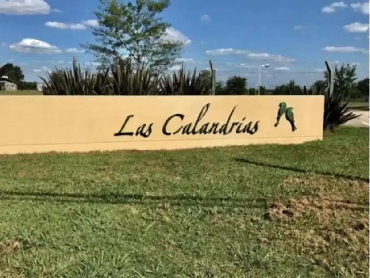 Venta Lote Barrio Las Calandrias  PERMUTA y CUOTAS 3