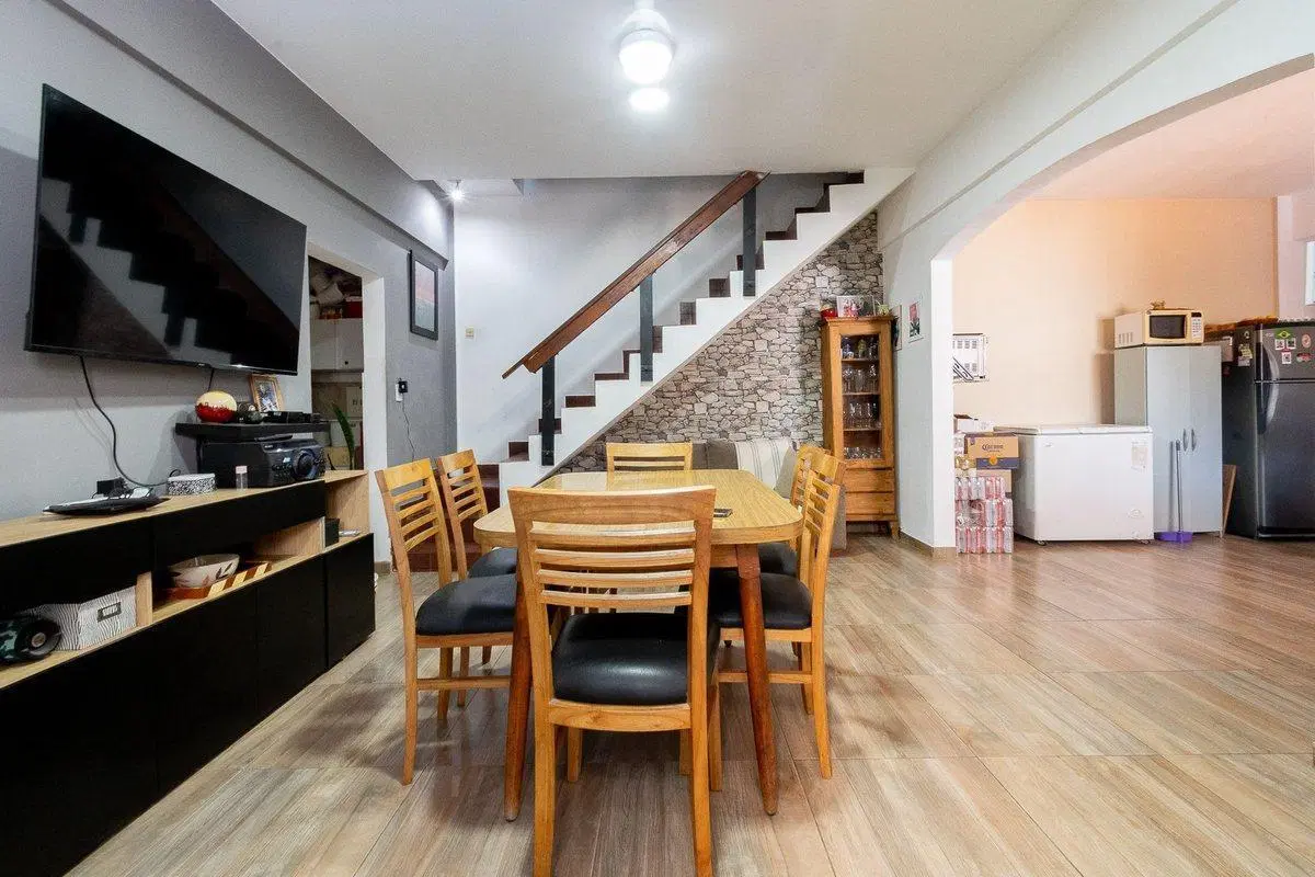 Venta PH 3 ambientes con patio en Caseros 3