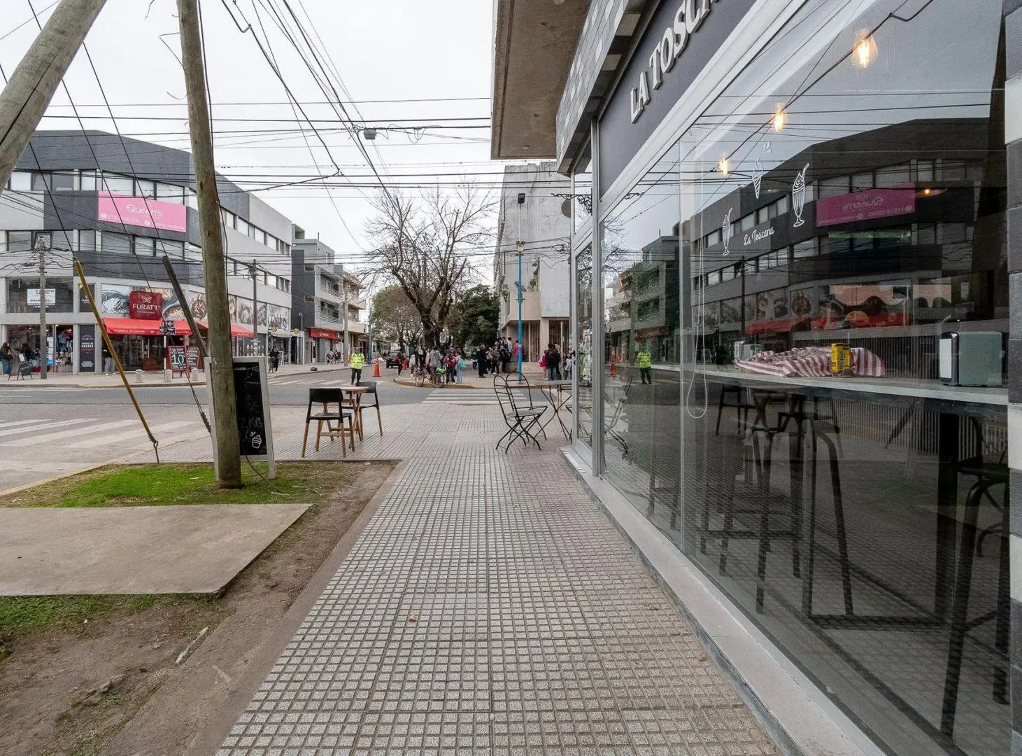 Venta local comercial en Escobar 2