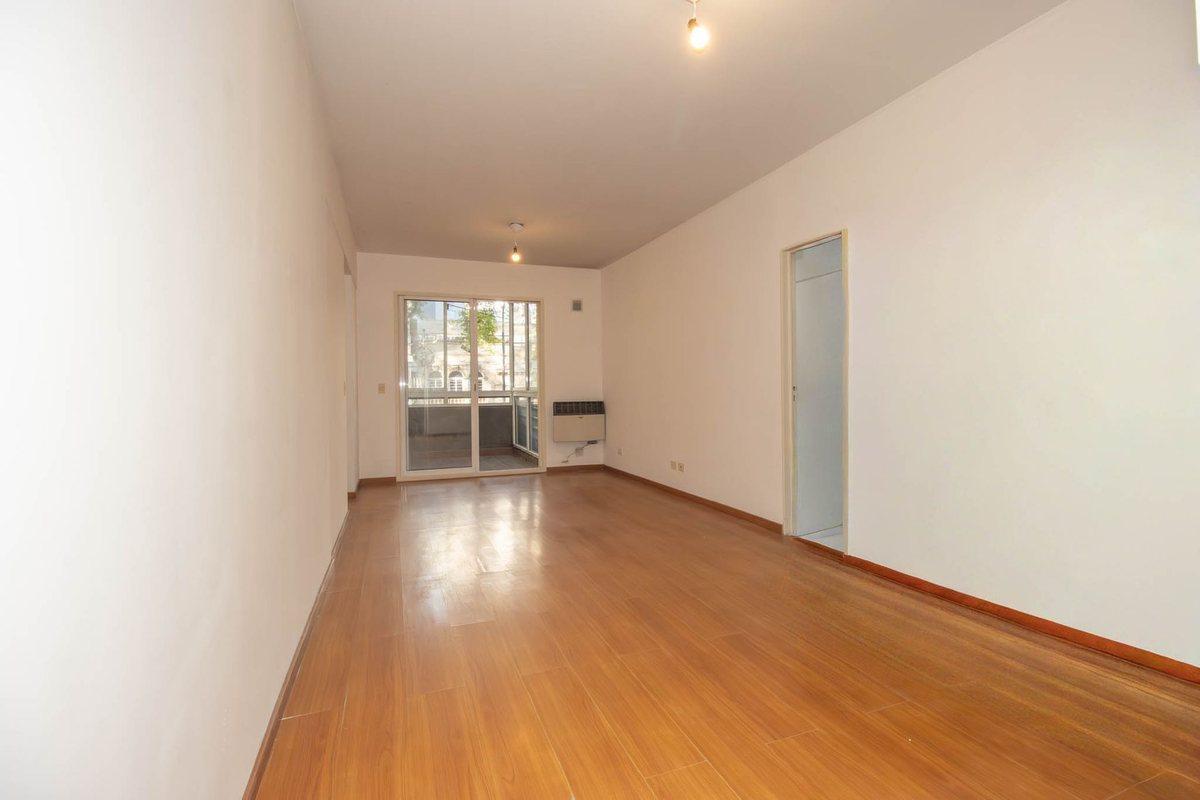 Foto de VENTA DEPARTAMENTO 4 AMBIENTES C/COCHERA CABA, imagen 4
