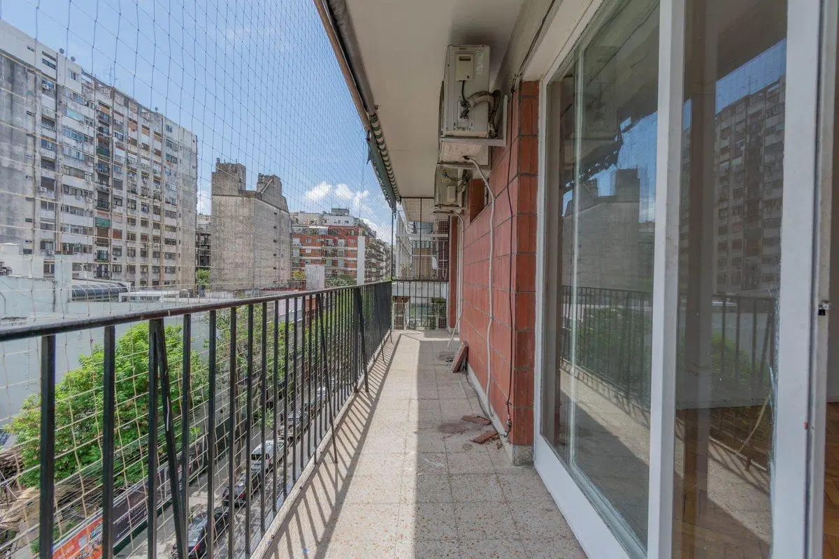 VENTA DEPARTAMENTO 4 AMBIENTES PALERMO-RECOLETA 5