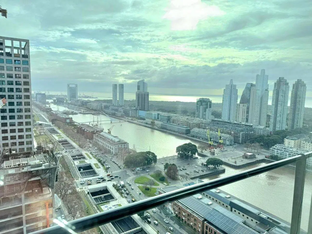 Venta exclusivo monoambiente en torre Quartier 4