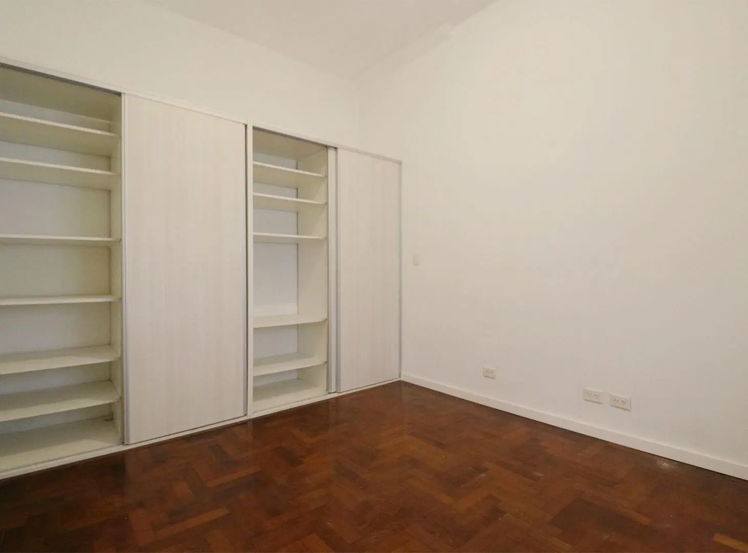 VENTA PH 3 AMB C/PATIO EN OLIVOS 5