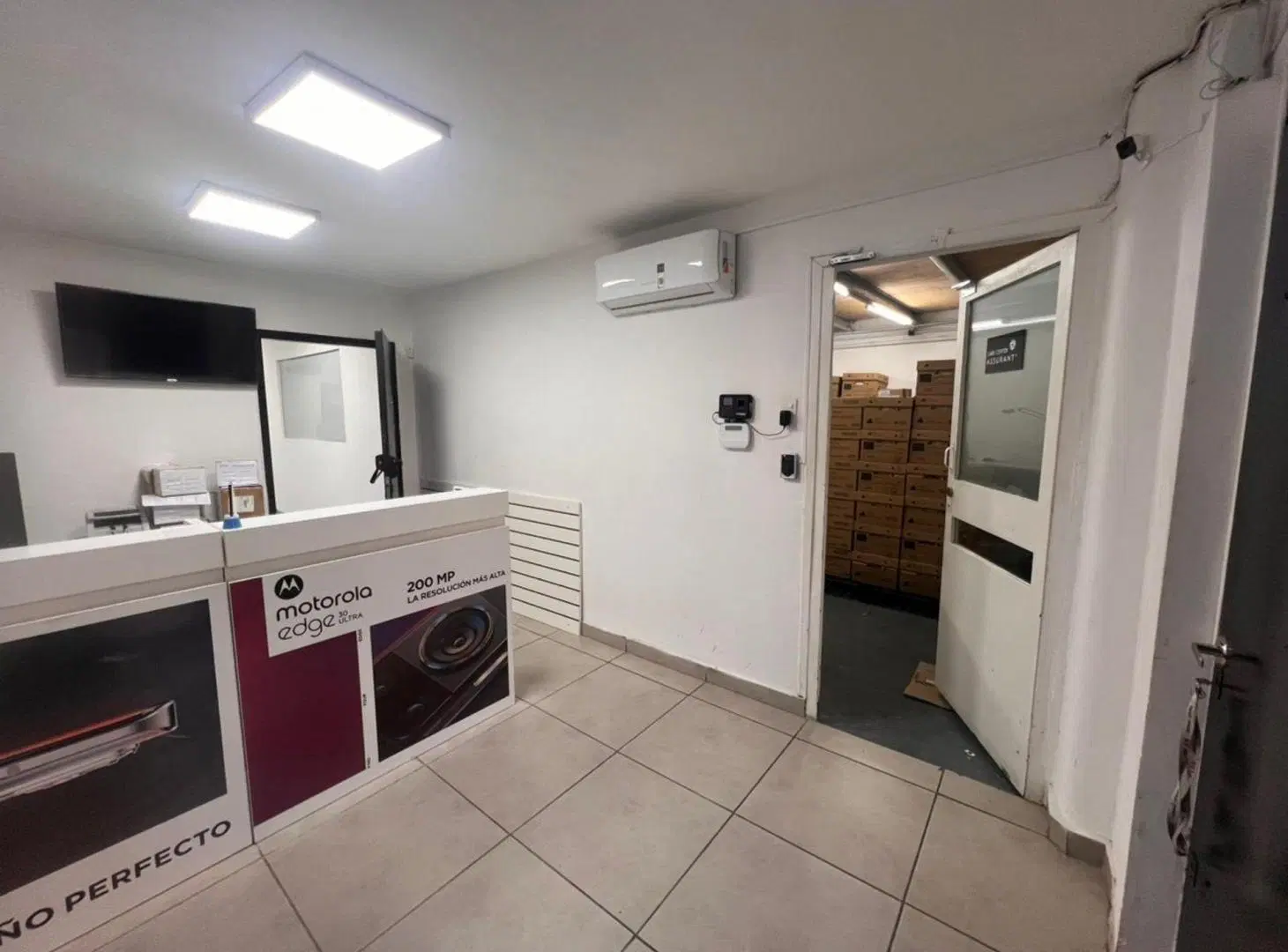 ALQUILER COMERCIAL DEPOSITO EN VILLA URQUIZA 5