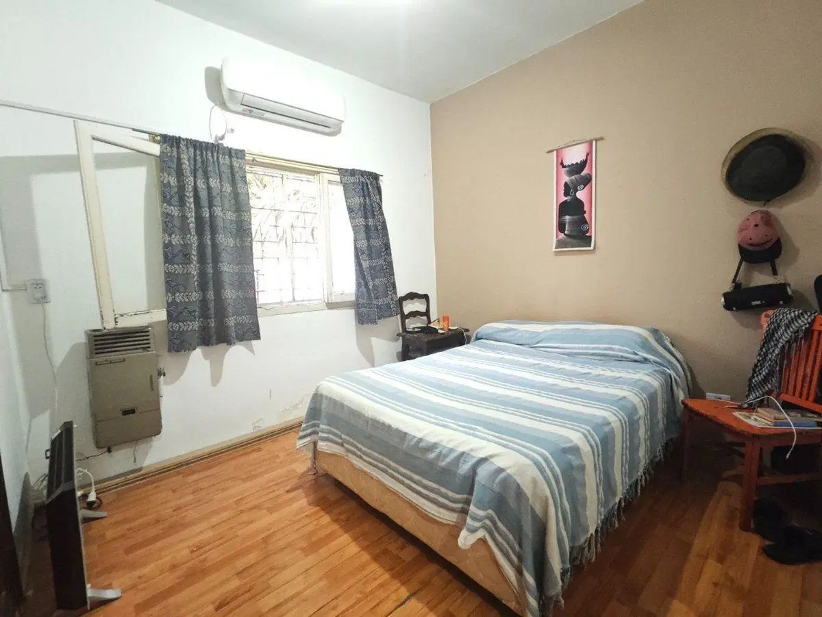 VENTA Casa 3 ambientes en Ituzaingó. Amplio lote. 5