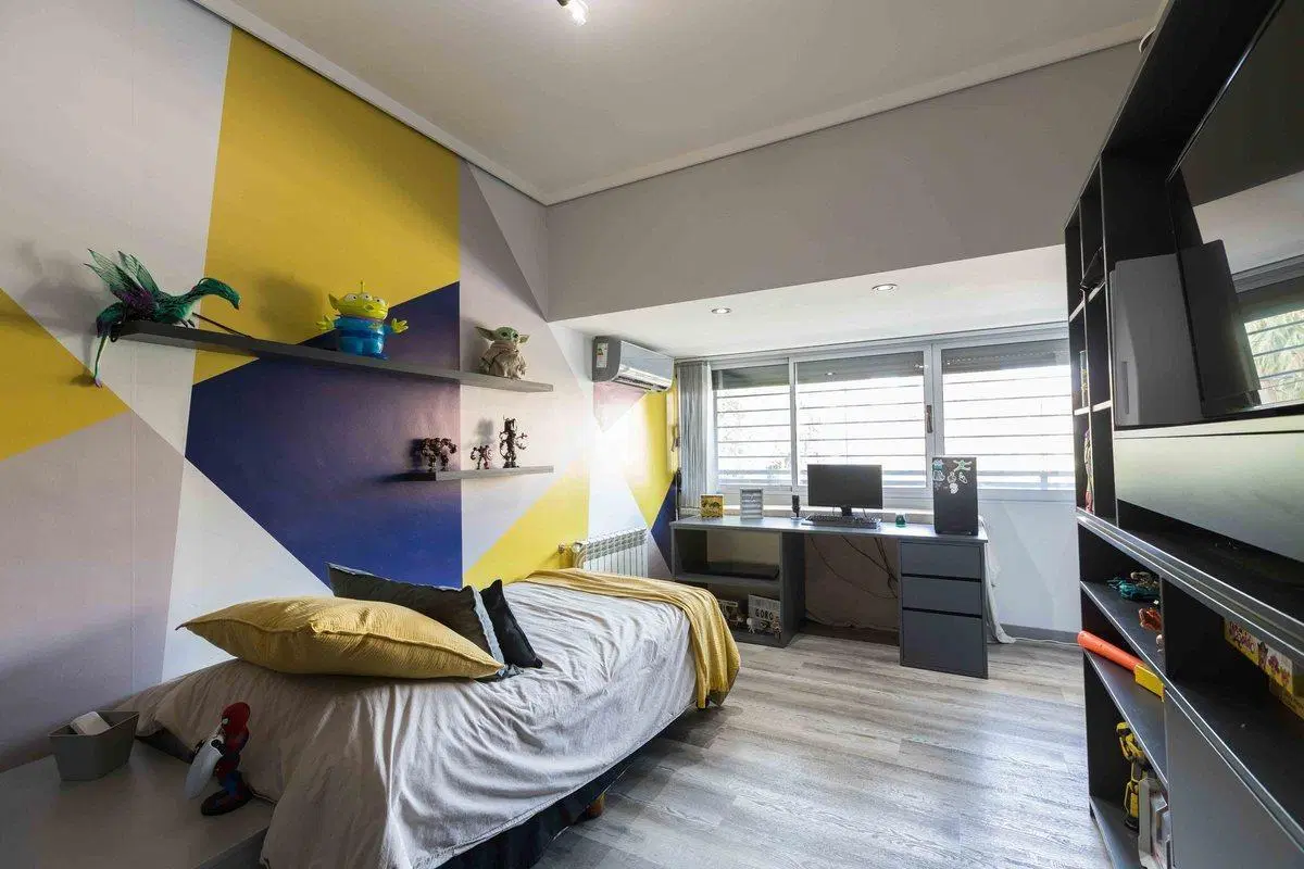 VENTA ESPECTACULAR CASA IMPECABLE EN BANFIELD 5