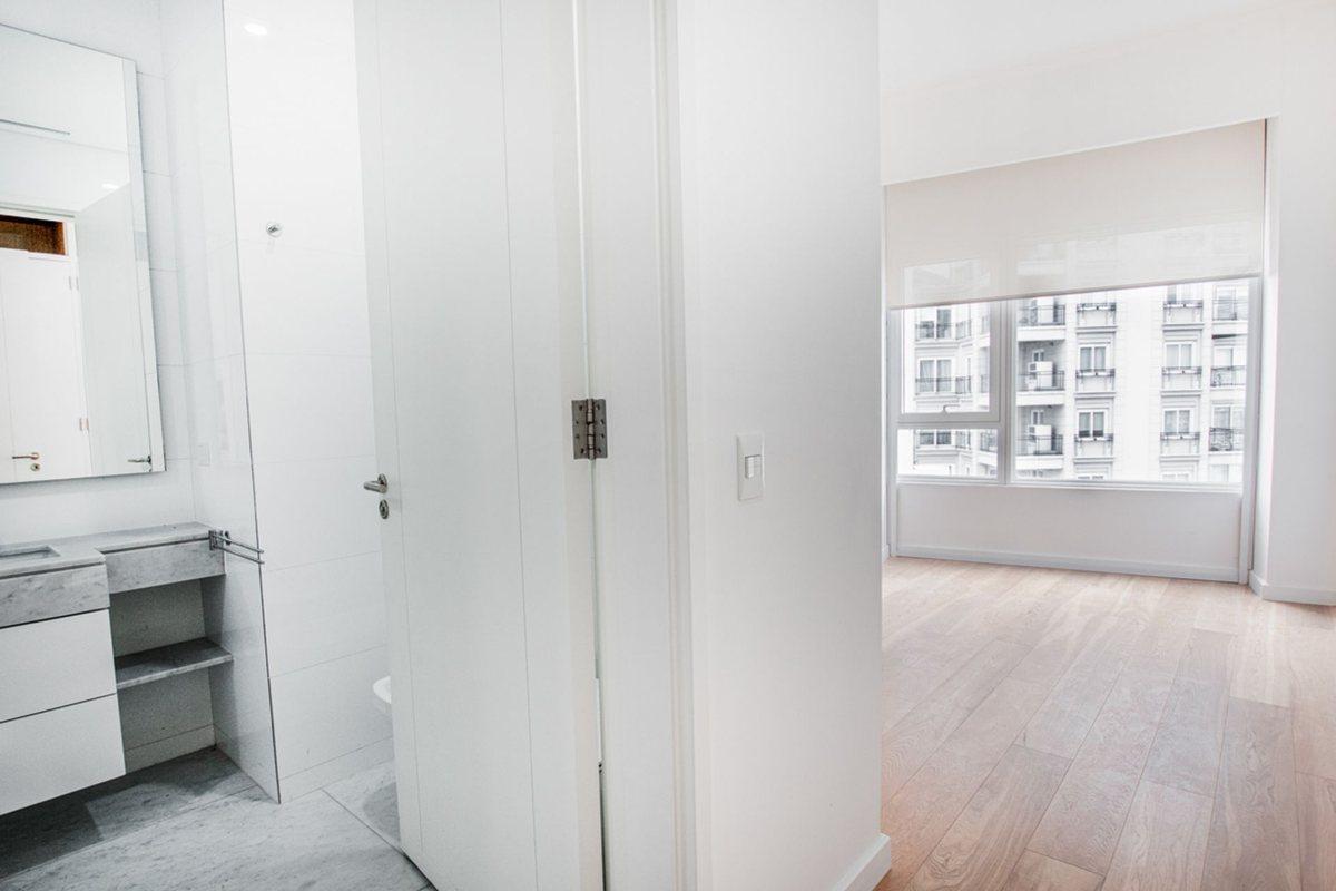 Foto de VENTA 3 AMB + Dep. C/ COCHERA en "ALVEAR TOWER", imagen 2