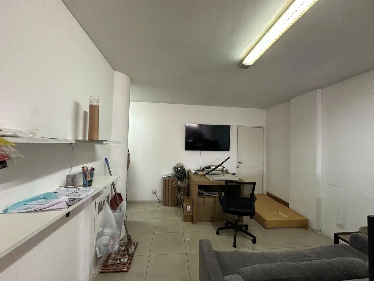 VENTA OFICINA MICROCENTRO 3