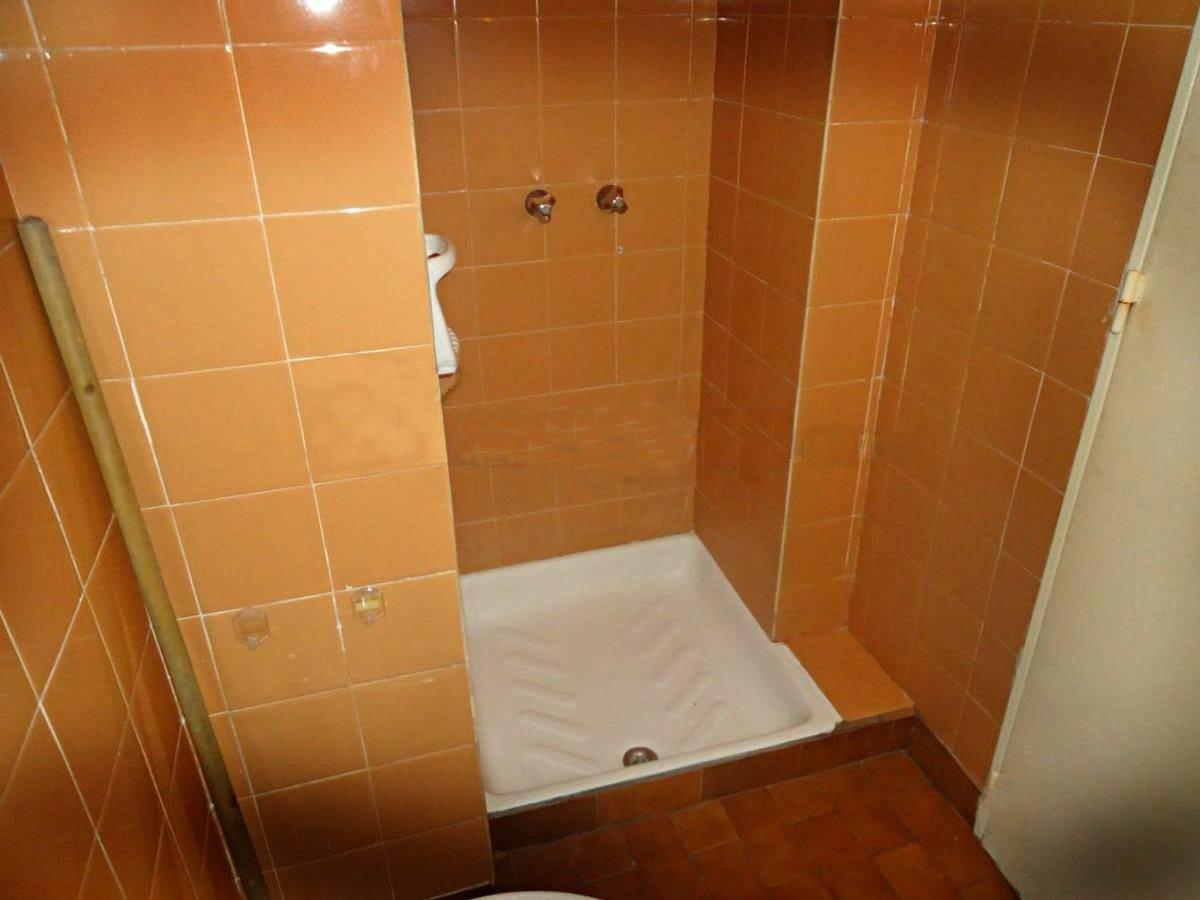 Foto de VENTA 3 AMBIENTES PISO ALTO LUMINOSO VISTA COGHLAN, imagen 3
