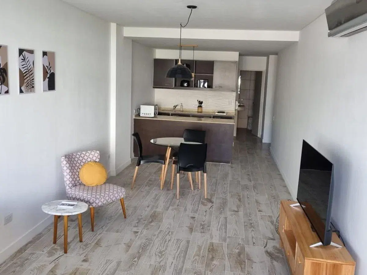 Venta muy amplio monoambiente excelente zona 2