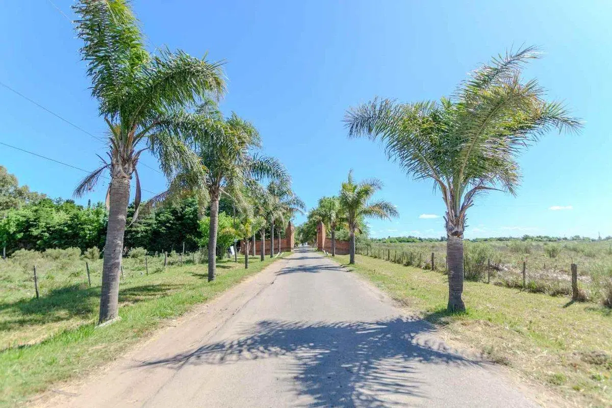 VENTA LOTE 1700 m2 en Barrio LOS OMBUES 4