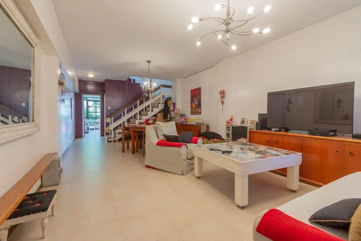 Casa 5 ambientes. Cochera. Patio. Villa Urquiza 4