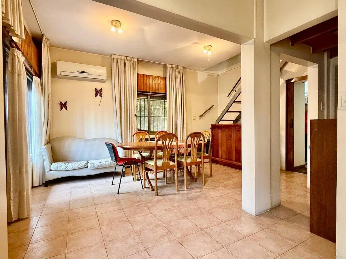OPORTUNIDAD  DOS CASAS EN UN MISMO LOTE PALOMAR 3