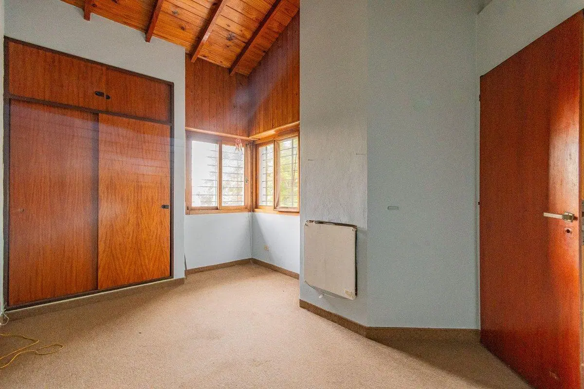 Venta Casa 6 amb jardin pileta cochera 4