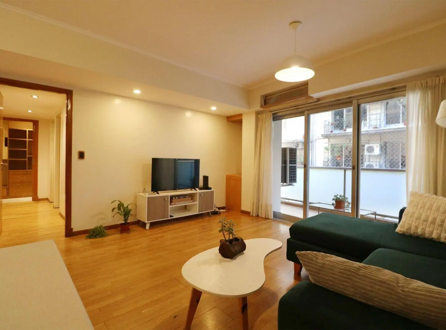 VENTA PISO 3 AMBIENTES CON BALCÓN EN RECOLETA 5