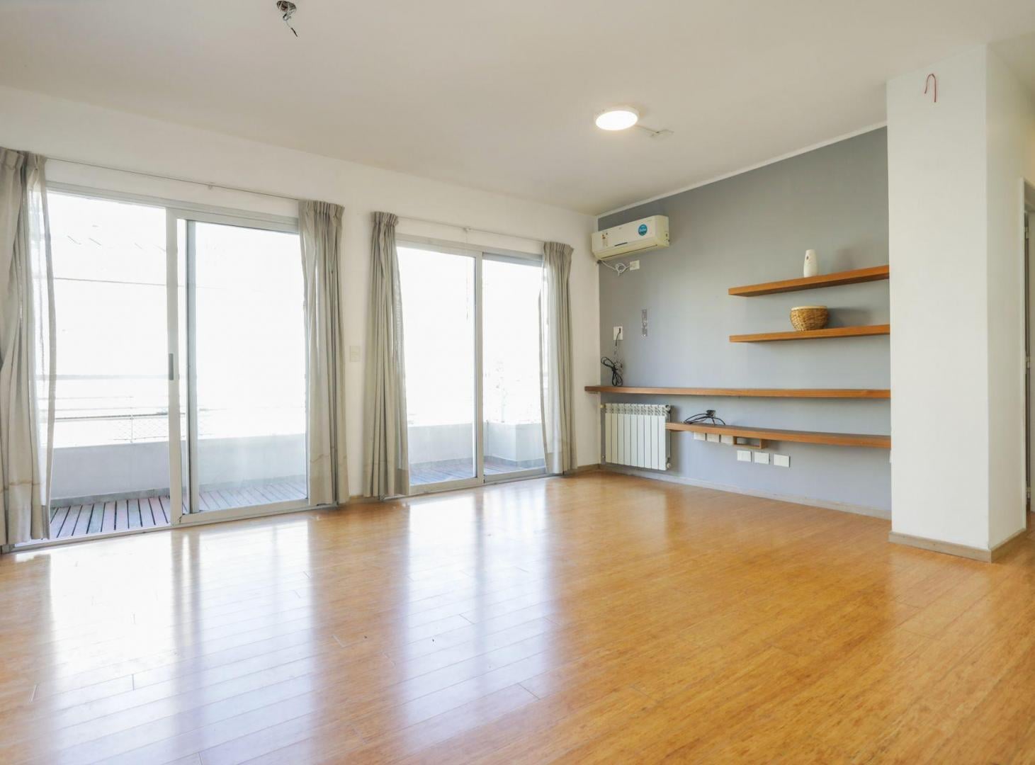 3 AMBIENTES CON BALCON QUINCHO Y TERRAZA PROPIA