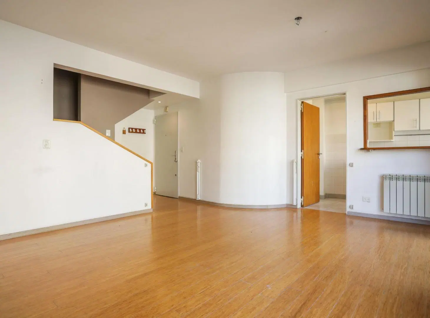 3 AMBIENTES CON BALCON QUINCHO Y TERRAZA  PROPIA 4