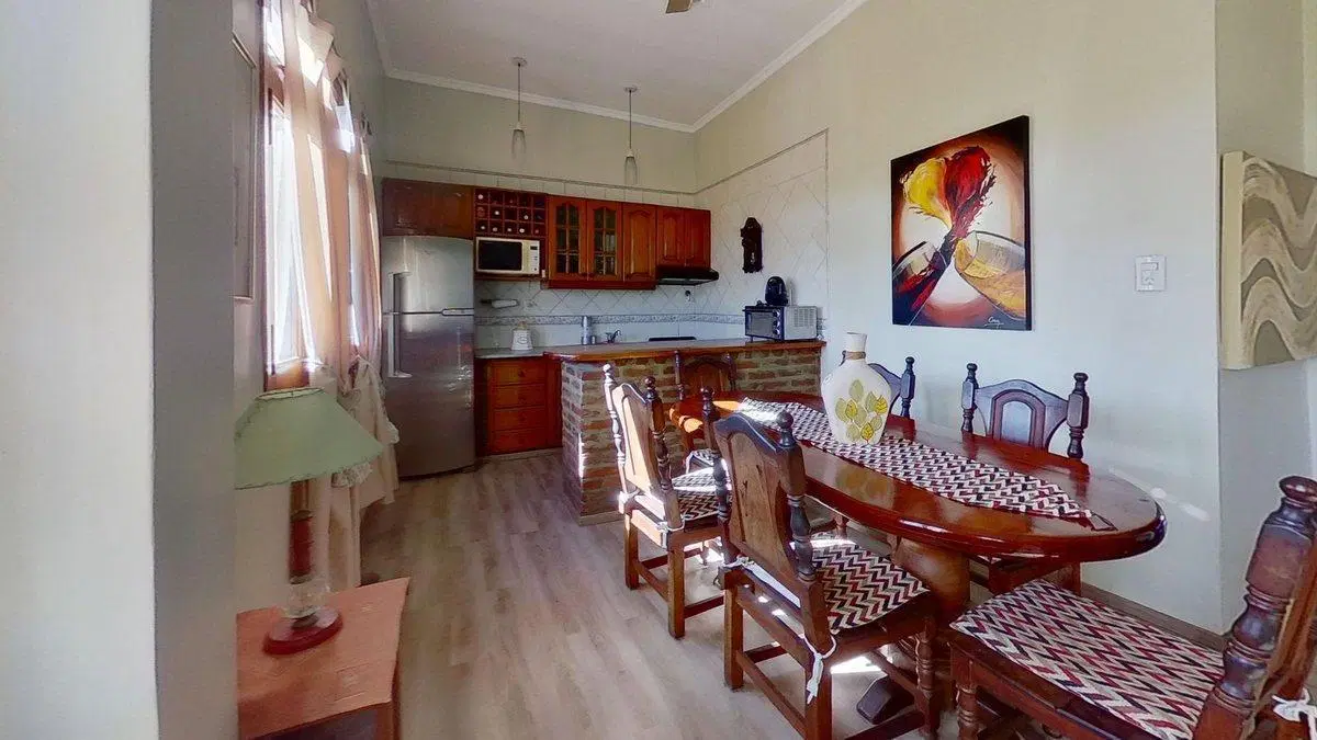 CASA MULTIFAMILIAR 7 AMB. VENTA VALENTIN ALSINA 3