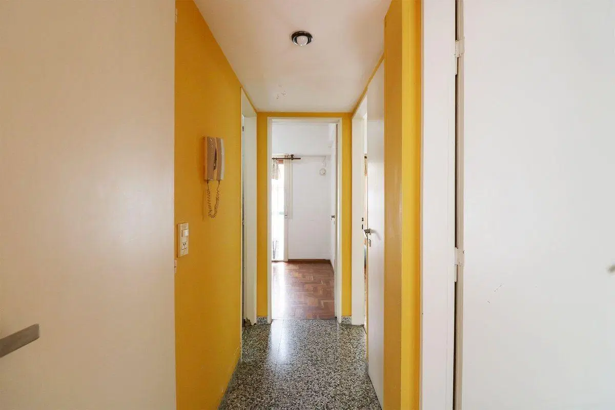 CASA 4 AMB MUY LUMINOSA C/TERRAZA, PATIO Y COCHERA 2