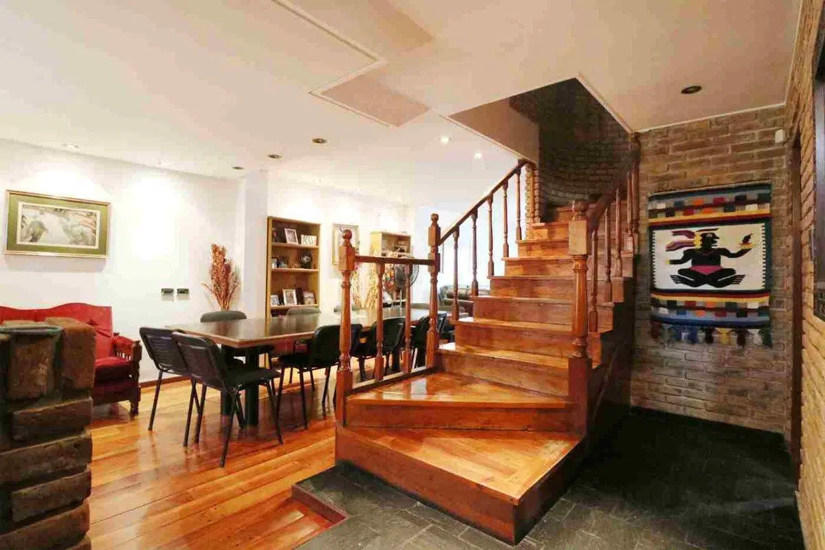 Venta casa Belgrano, casi Barrio chino 3