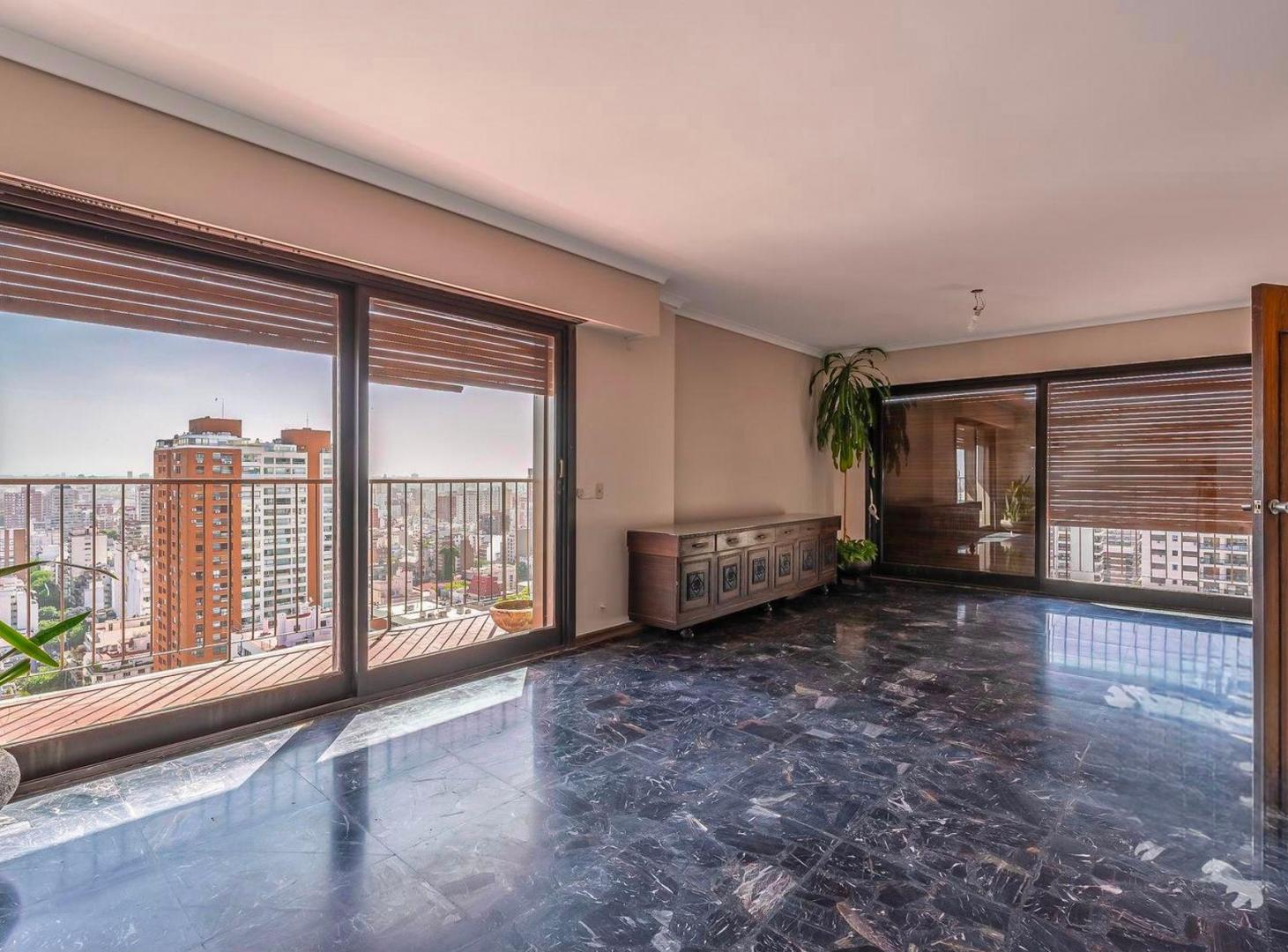 Foto de PISO DÚPLEX CON TERRAZA Y 3 COCHERAS EN BELGRANO, imagen 3