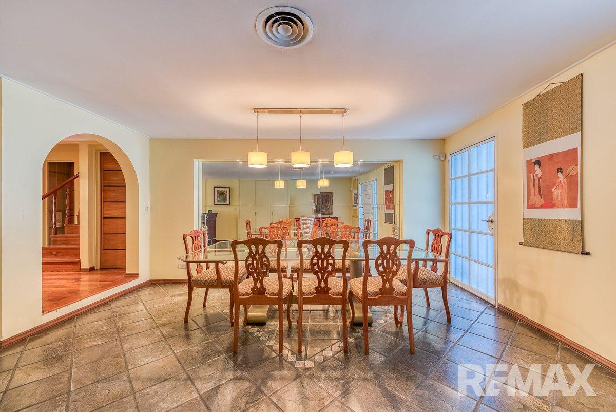 IMPECABLE CASA 6 AMB B° RIVER +JARDIN + PILETA