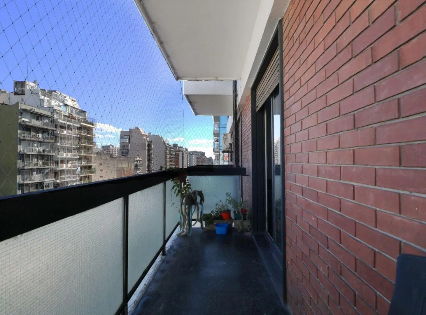 VENTA DPTO 3 AMB + DEPENDENCIA LUMINOSO CON BALCON 4