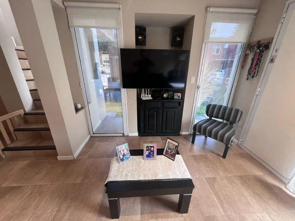 VENTA CASA 4 AMBIENTES EN CALIFORNIA VILLAGE 3