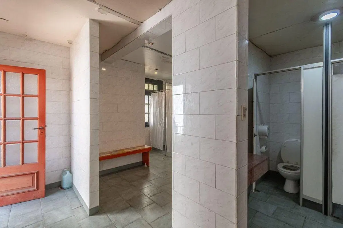 VENTA LOCAL COMERCIAL  AV. GAONA  CABALLITO 5