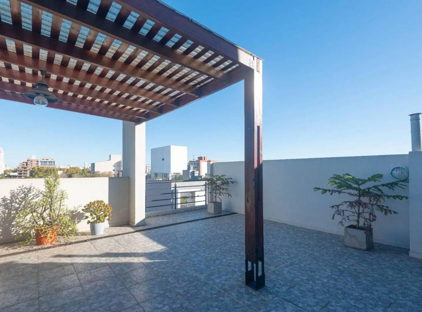 VENTA DEPARTAMENTO 2 AMBIENTES TERRAZA EN CASEROS 8