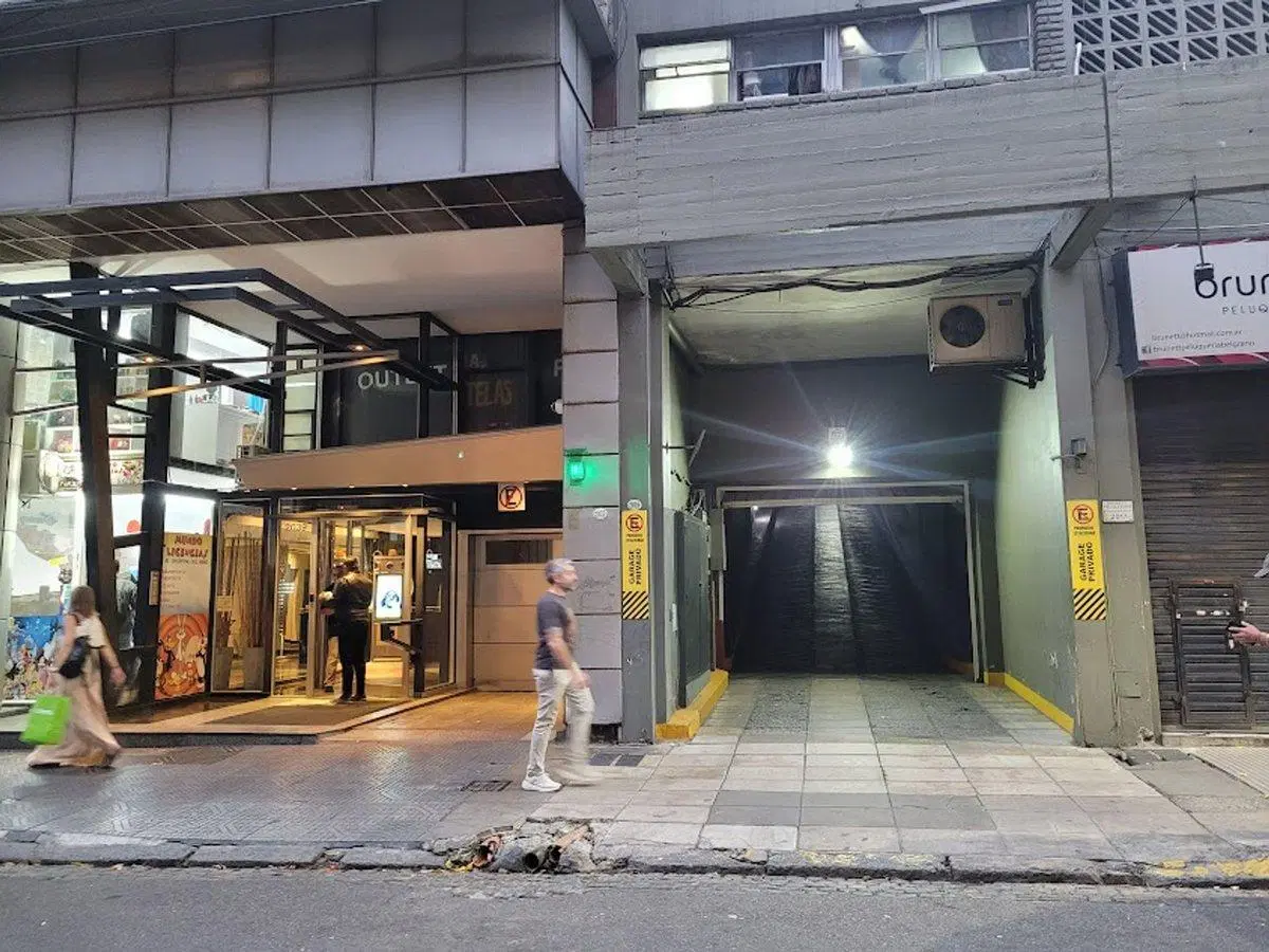 COCHERA CON RAMPA EN VENTA BELGRANO 2